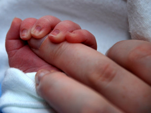 Картинка разное руки