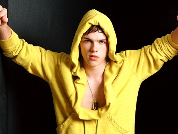 Обои картинки фото nicholas, hoult, мужчины