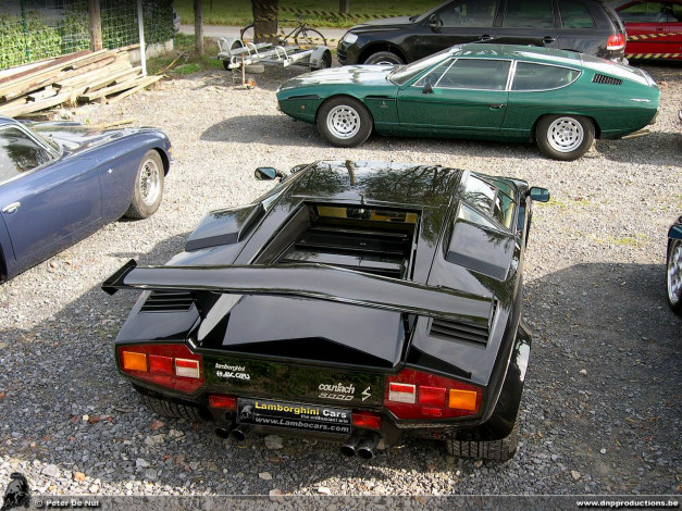 Обои картинки фото автомобили, выставки, уличные, фото, lamborghini, countach