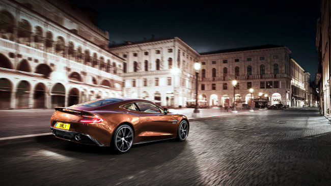 Обои картинки фото aston, martin, v12, vantage, автомобили