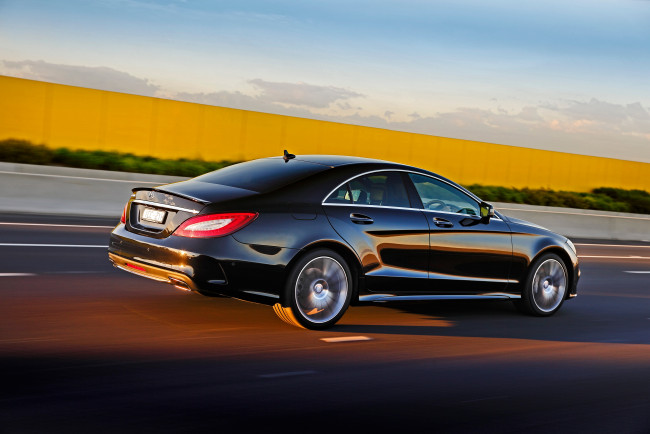 Обои картинки фото автомобили, mercedes-benz, c218, au-spec, package, sports, amg, cls, 500, темный, 2015г