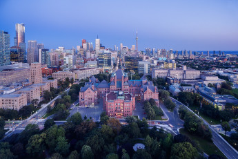 Картинка queen`s+park+-+toronto города торонто+ канада небоскребы панорама