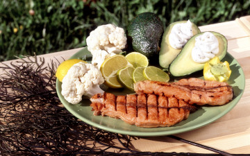 Картинка еда мясные+блюда отбивные авокадо капуста