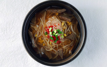 Картинка еда первые+блюда перец лук мясо суп