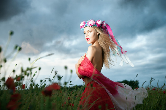 Обои картинки фото девушки, -unsort , блондинки, взгляд, лицо