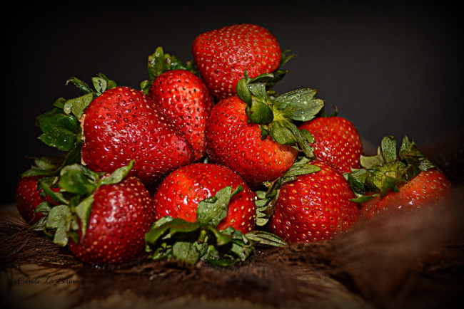 Обои картинки фото еда, клубника,  земляника, ягоды