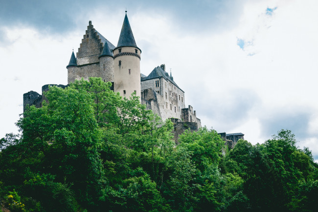 Обои картинки фото города, - дворцы,  замки,  крепости, замок, холм