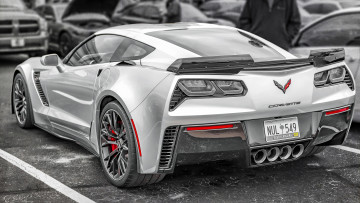 Картинка автомобили выставки+и+уличные+фото chevrolet corvette