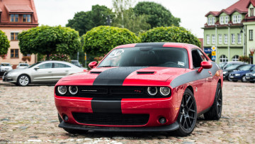 Картинка автомобили выставки+и+уличные+фото dodge challenger