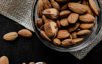 Картинка еда орехи +каштаны +какао-бобы миндаль
