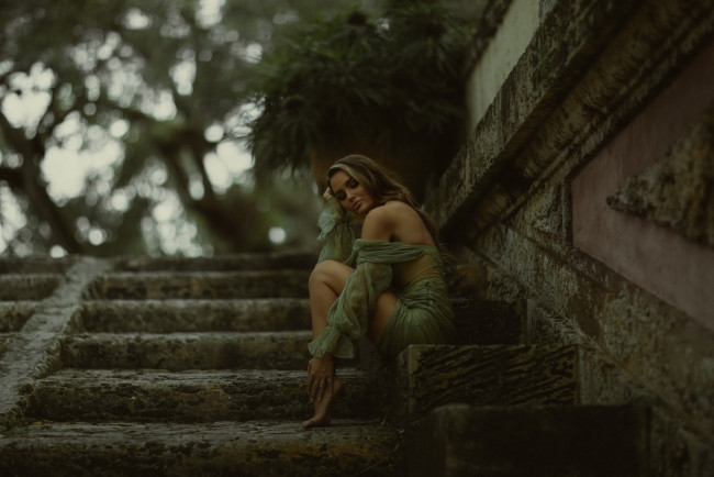 Обои картинки фото девушки, - брюнетки,  шатенки, девушка, брюнетка, сексуальная, милая, модель, красивая, супер, сладкая, лапочка, симпатичная, классная, нежная, идеальная, няша, яркая, игривая, великолепная, обаятельная, жгучая, спокойная, удивительная