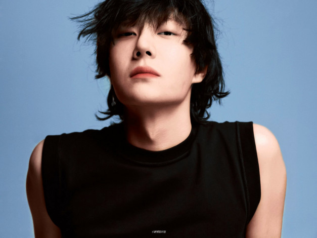 Обои картинки фото мужчины, wang yi bo, актер, лицо, футболка