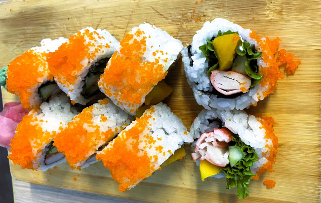 Обои картинки фото еда, рыба,  морепродукты,  суши,  роллы, суши