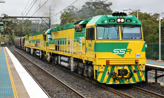 Обои картинки фото техника, поезда, состав, локомотив, рельсы, дорога, железная