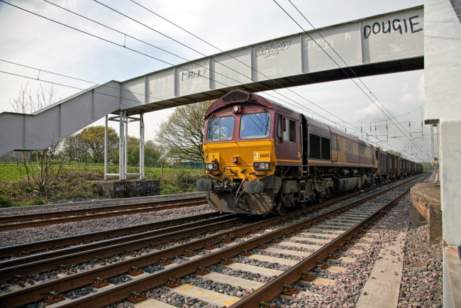 Обои картинки фото техника, поезда, локомотив, дорога, железная, состав