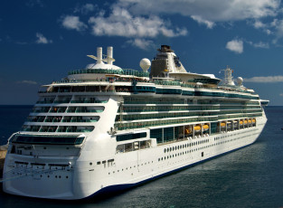 Картинка brilliance+of+the+seas корабли лайнеры лайнер круиз