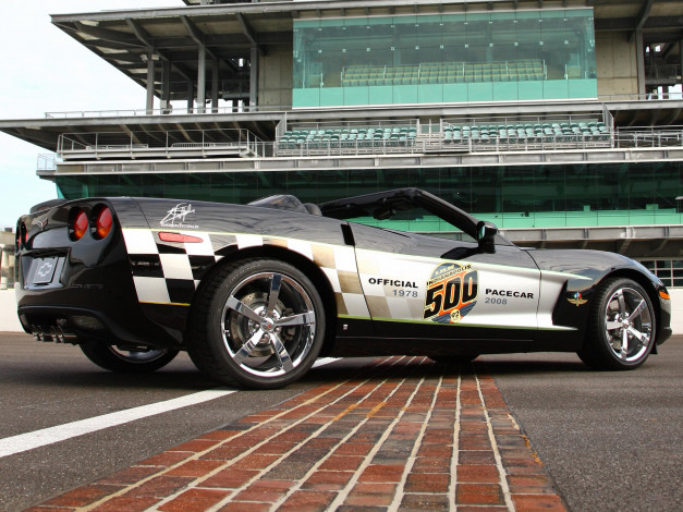 Обои картинки фото corvette convertible 30th anniversary indy 500 pace car 2008, автомобили, corvette, 2008, car, pace, 500, indy, anniversary, 30th, convertible