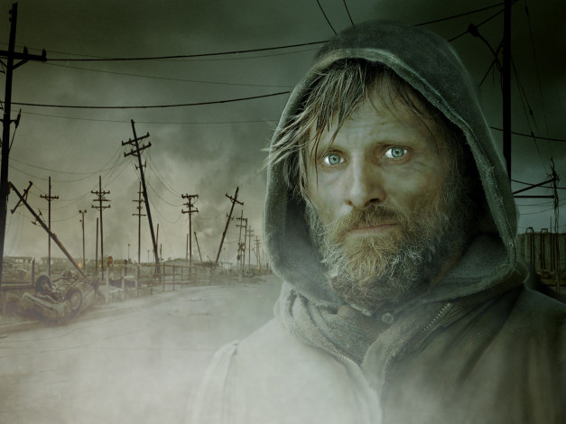 Обои картинки фото кино фильмы, the road, мужчина, фон, взгляд, дорога, столбы