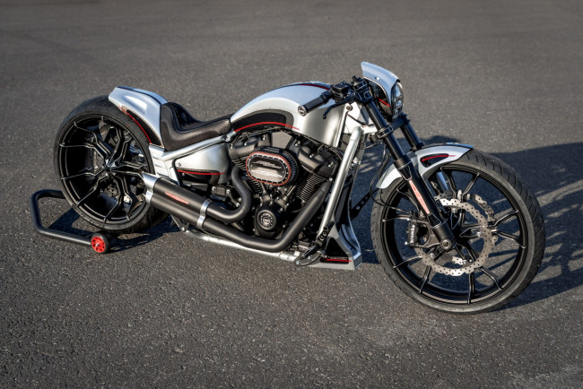 Обои картинки фото мотоциклы, harley-davidson, softail, breakout, customized, gp-monza