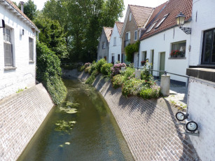 Картинка города улицы площади набережные lissewege бельгия