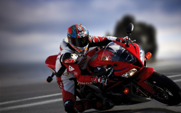 Картинка спорт мотоспорт гонки трасса байк вираж