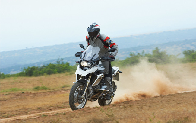 Обои картинки фото мотоциклы, bmw