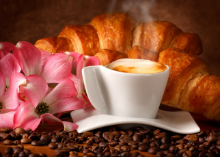 Картинка еда кофе +кофейные+зёрна круассан чашка