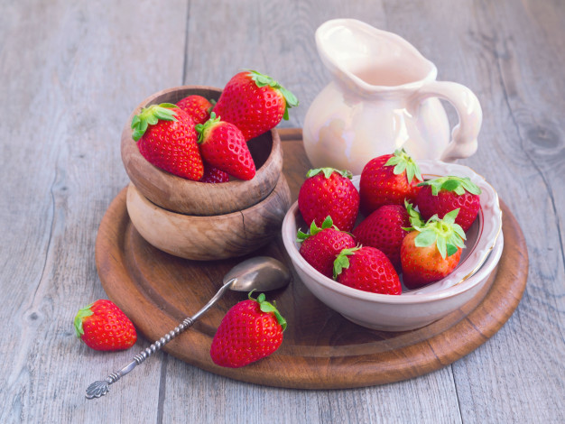 Обои картинки фото еда, клубника,  земляника, ягоды