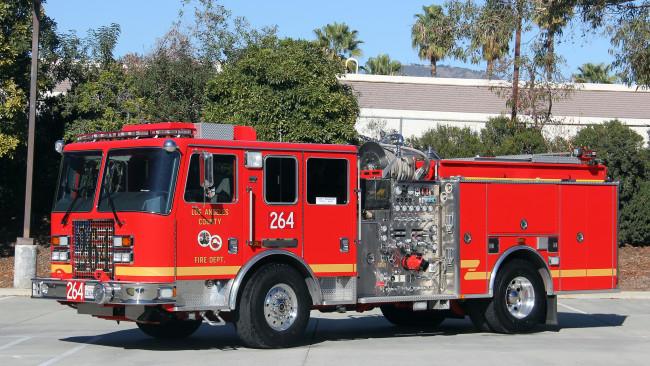 Обои картинки фото автомобили, пожарные машины, автомобиль, спецтехника, пожарный