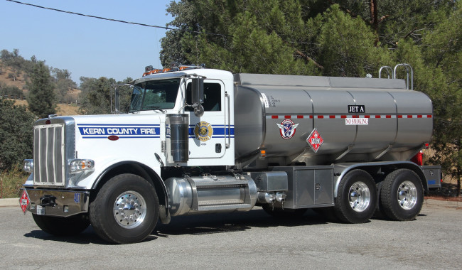 Обои картинки фото автомобили, пожарные машины, пожарный, спецтехника, автомобиль