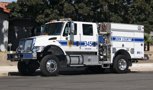 Обои картинки фото автомобили, пожарные машины, пожарный, автомобиль, спецтехника