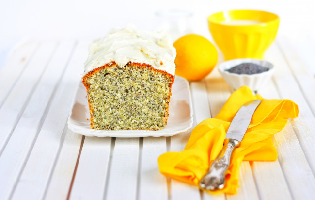 Обои картинки фото еда, пироги, выпечка, маковый, пирог, нож, салфетка