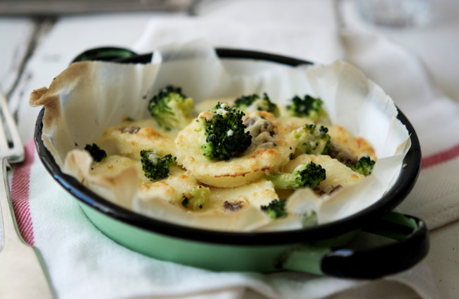 Обои картинки фото еда, вторые блюда, салфетка, запеканка