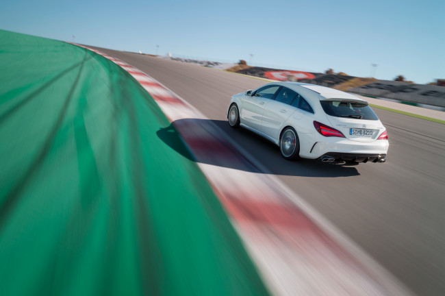 Обои картинки фото автомобили, mercedes-benz, x117, 2016г, brake, shooting, cla, 45, 4matic, mercedes-amg