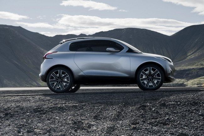 Обои картинки фото peugeot hr1 concept 2010, автомобили, peugeot, hr1, concept, 2010, серебристый, горы, движение