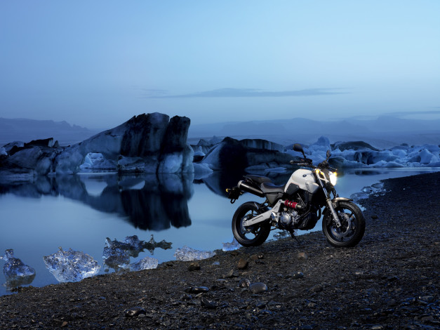 Обои картинки фото мотоциклы, yamaha