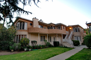 Картинка города -+здания +дома жилой дом