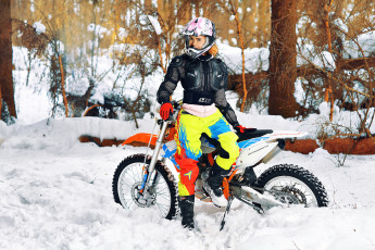 Картинка мотоциклы мото+с+девушкой девушка мотоцикл