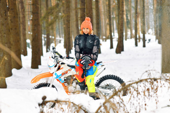 Картинка мотоциклы мото+с+девушкой мотоцикл девушка