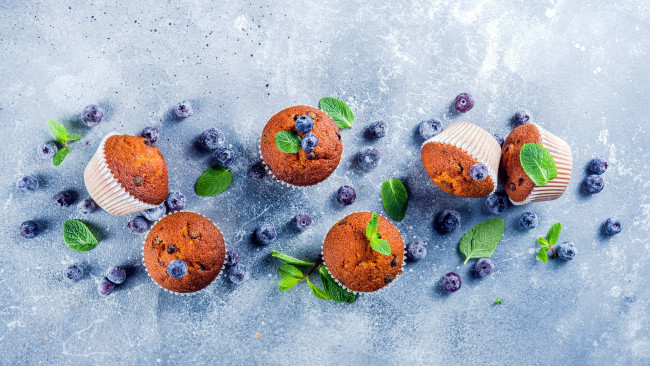 Обои картинки фото еда, пирожные,  кексы,  печенье, кексы, черника