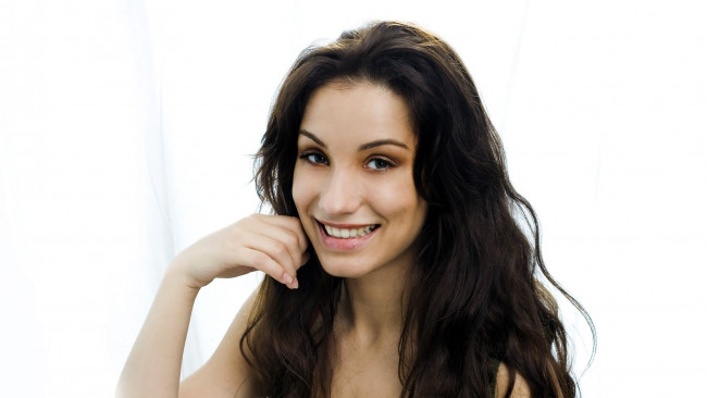 Обои картинки фото музыка, виктория дайнеко, певица, шатенка, лицо