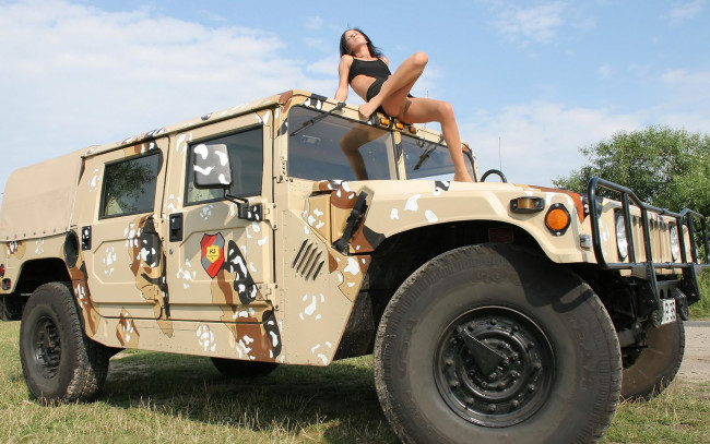 Обои картинки фото автомобили, авто, девушками