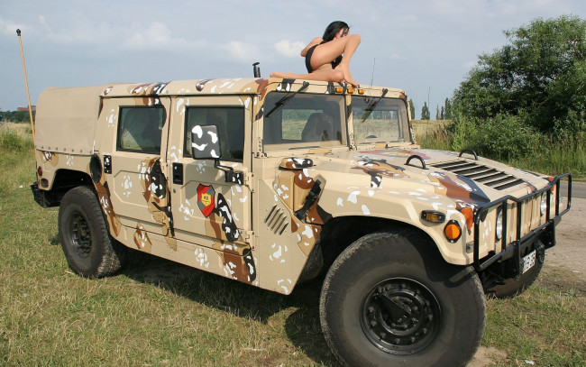 Обои картинки фото автомобили, авто, девушками