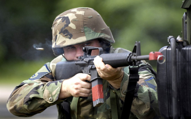 Обои картинки фото оружие, автоматы