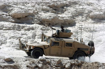 Картинка техника военная горы снег хаммер