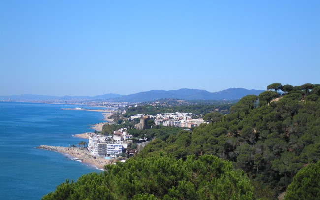 Обои картинки фото природа, побережье, море, здания, лес