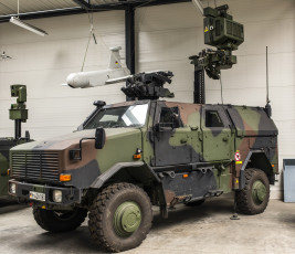 Картинка dingo+2 техника военная+техника бронетехника музей вооружение