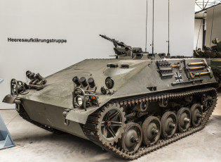Картинка hotchkiss+22-2+beobachtungspz техника военная+техника вооружение музей бронетехника