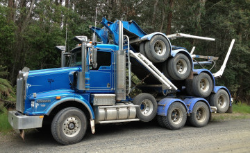 Картинка kenworth автомобили kenworth+ выставка улица сша company автобусы truck