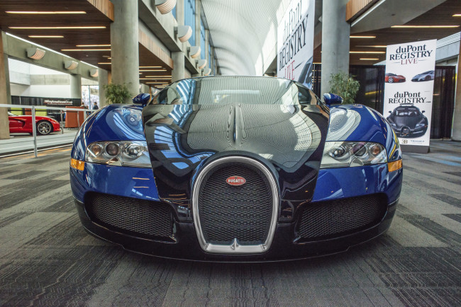 Обои картинки фото 2006 bugatti veyron, автомобили, выставки и уличные фото, автосалон, выставка